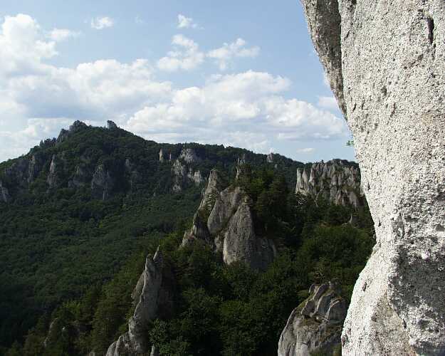 sulov_20.jpg (42537 bytes)